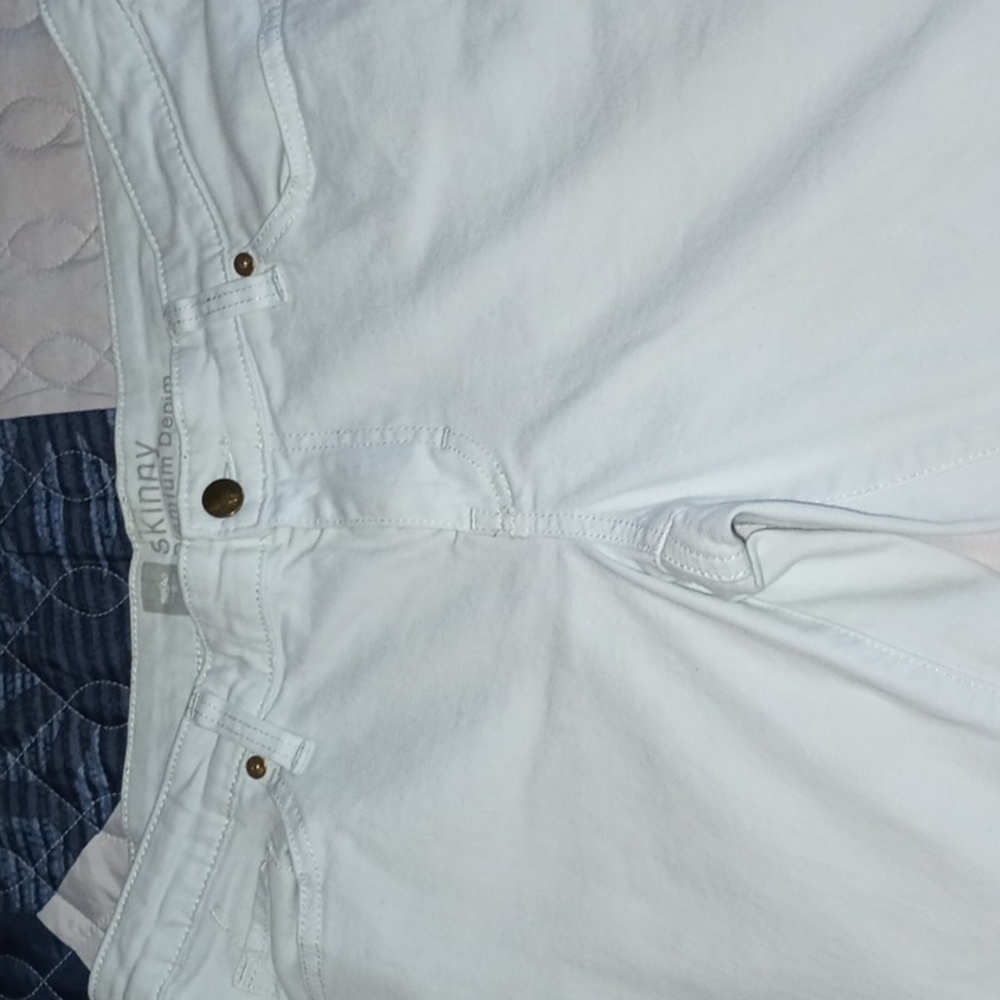 Woman's jeans by Fit 3